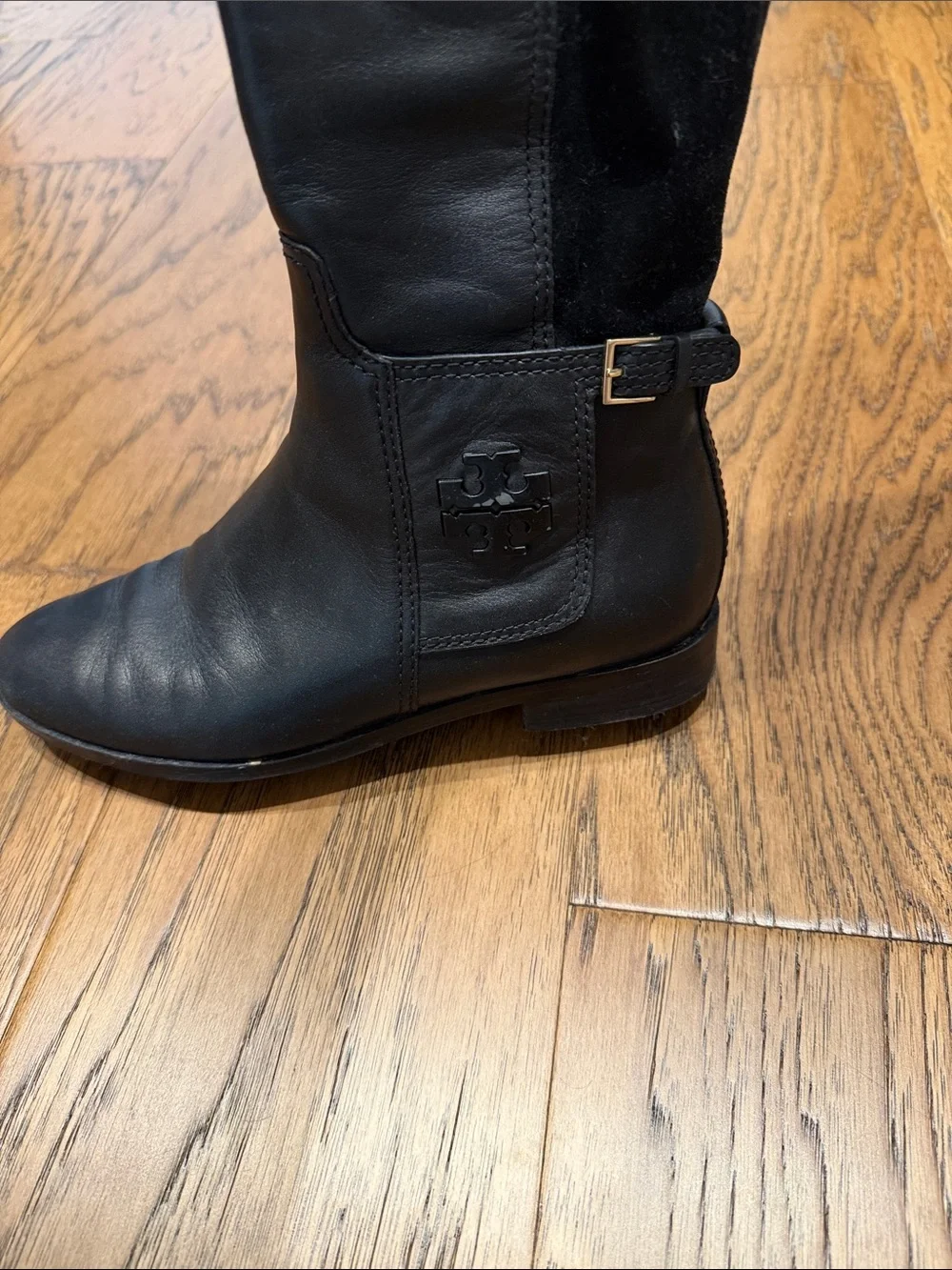Tory Burch barely worn